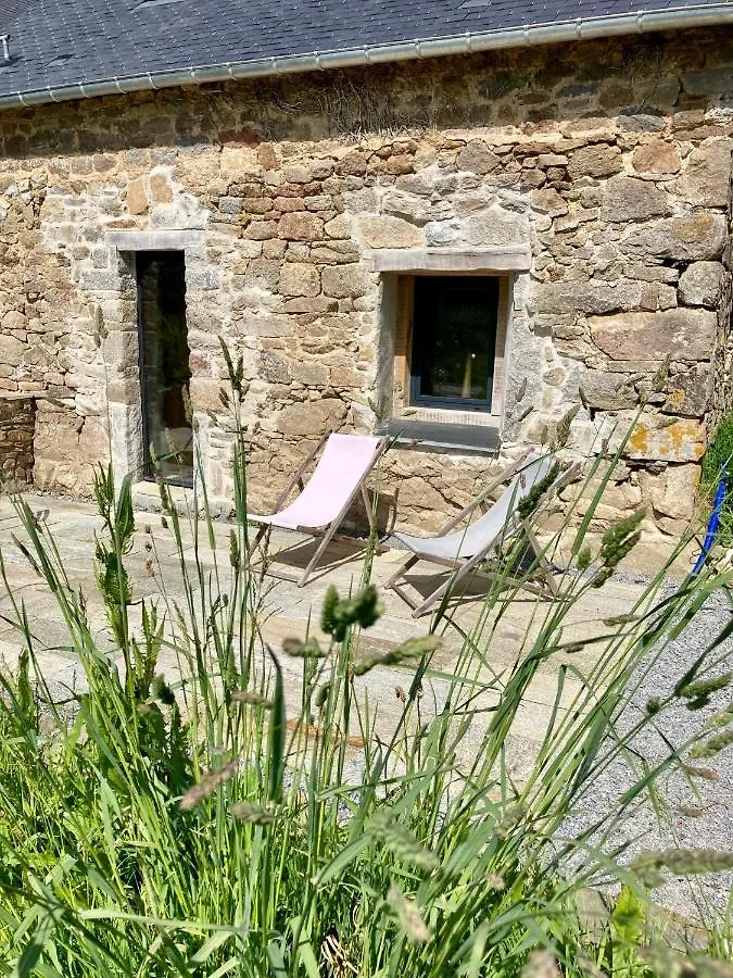 Villa Le Nid De La Breizhidence Combourg 0*,  Frankreich